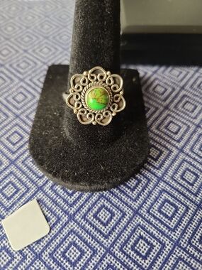 Vintage-Inspired Green Stone Silver Filigree Ring
